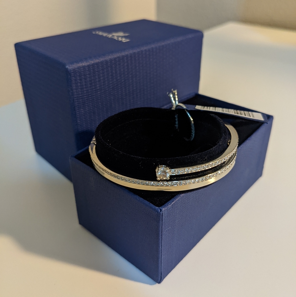 NWT Swarovski Fresh Bangle Crystal Bracelet